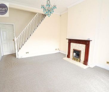 2 bedroom end of terrace house to rent - Photo 2