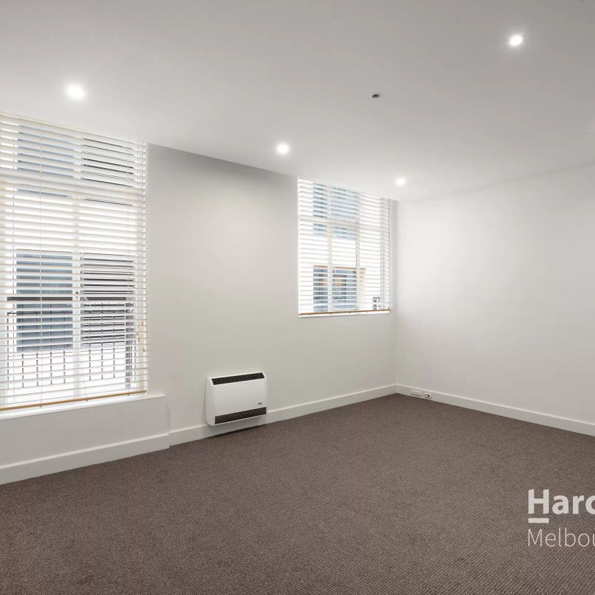 Character & Convenience - Henty House! - Photo 1