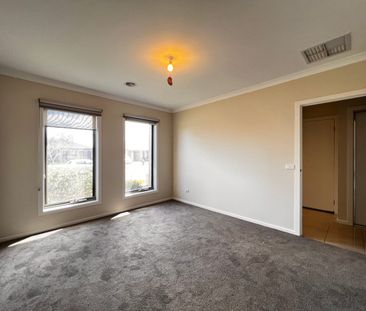 10 Durville Street, Wyndham Vale, Vic 3024 - Photo 5
