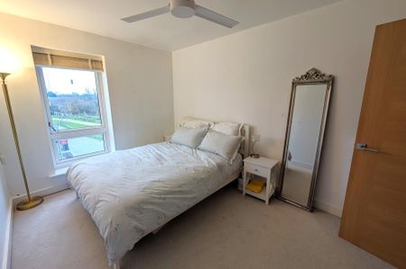 3 bedroom flat to rent - Photo 3