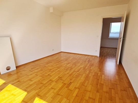 INNSTRASSE, FERNBLICK, 103 m2 Dachgeschoß-Maisonette mit Loggia, 2 Zimmer, Galerie, Komplettküche, Wannenbad, Parketten - Foto 1