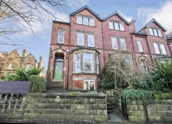 3 Bed - 14 Grove Lane, Headingley, Leeds - LS6 4AB - Student - Photo 1