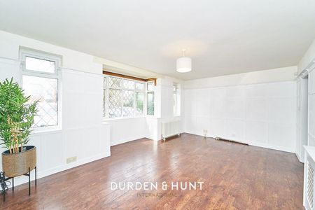 St. Johns Road, Epping - Photo 3