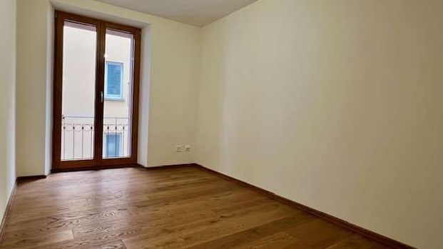 Exclusive luxury duplex for rent in the heart of Via Nassa - Lugano - Photo 1