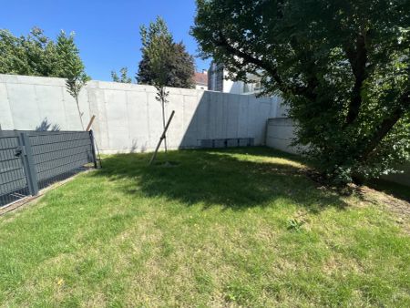 Exklusive 3-Zimmer Wohnung mit lichtdurchflutetem Wohnzimmer in absoluter Ruhelage - Photo 3