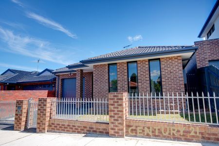 Modern 3-Bedroom Home in Prime Dandenong Location - Photo 5