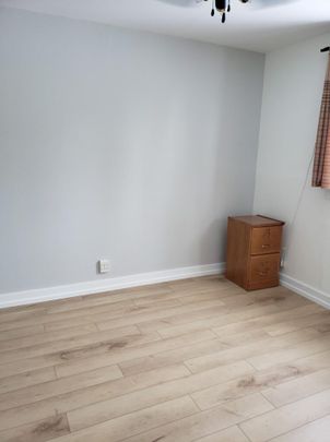 Beautiful 2 Bedroom, 1 Bath House for Rent! - Photo 1