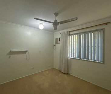 THIS NEAT AND TIDY 4 BEDROOM HOME WITH SOLAR IS AVIALABLE FOR RENT ... - Photo 5