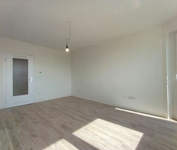 Hier wird umgebaut! Sanierte 3-Zimmer-Wohnung mit Balkon - Photo 1