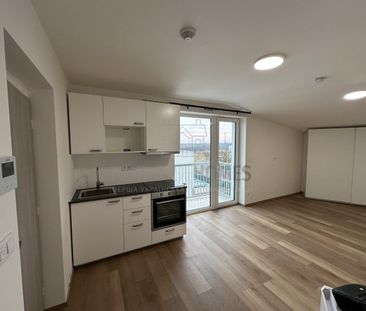 Apartment for rent, 1+KK - Studio, 28m - Photo 3