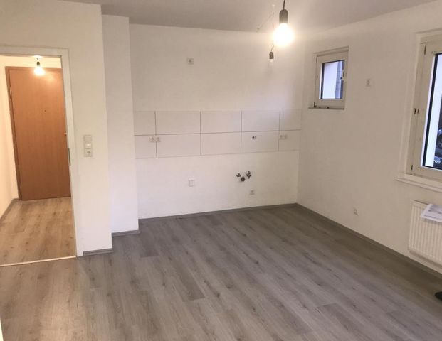 Große Wohnküche und Bad mit Dusche sucht Mieter - Photo 1