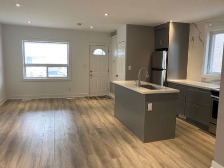 For Lease - 172 Times Rd Main Fl Road, Toronto, Ontario - Photo 3