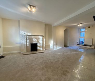 3 bedroom end of terrace house to rent - Photo 3