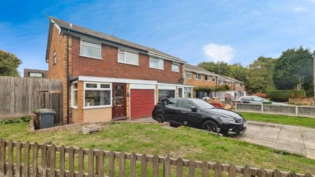 3 bedroom House To Let - Photo 3