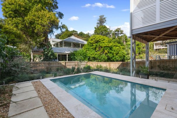 LUXURY LIFESTYLE - RENOVATED BEAUTIFUL QUEENSLANDER - INGROUND POOL AND LANDSCAPED GARDEN - Photo 1