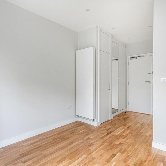 Ground floor flat to rent - Photo 1