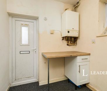 2 bedroom flat to rent - Photo 6