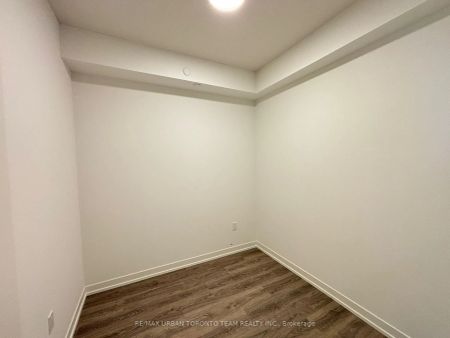 8 Interchange Way #1911 - Photo 5