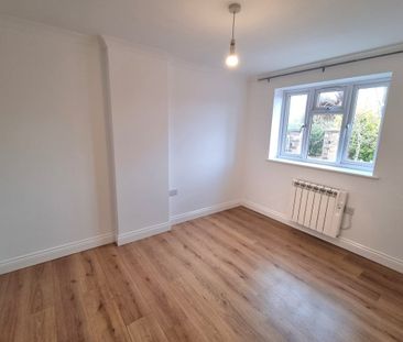 Upper Cornaway Lane, FAREHAM - Photo 1