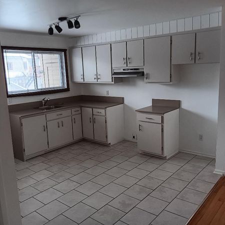 4 1/2 pièces, Rue Lamarre, Vieux-Longueuil (près centre Jacques-Cartier), 1er mai - Photo 4