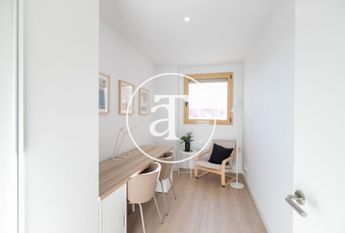 Apartment for rent with 2 bedrooms, studio and balcony in Badalona
