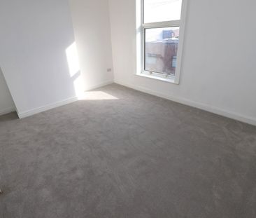 Eton Hill Road, Radcliffe - Photo 5
