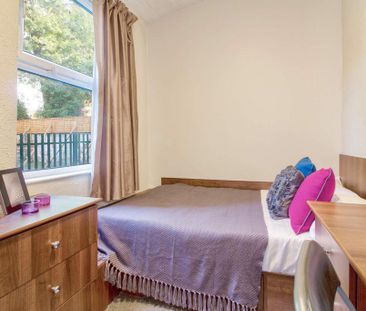 1 bedroom in a house share to rent - Photo 4