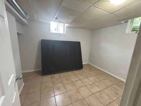 For Lease - 50 Peterson Court, Brampton, Ontario - Photo 5