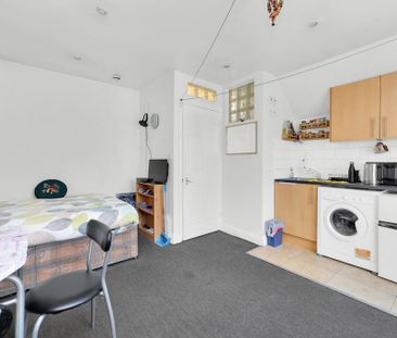 Studio to rent - Photo 5