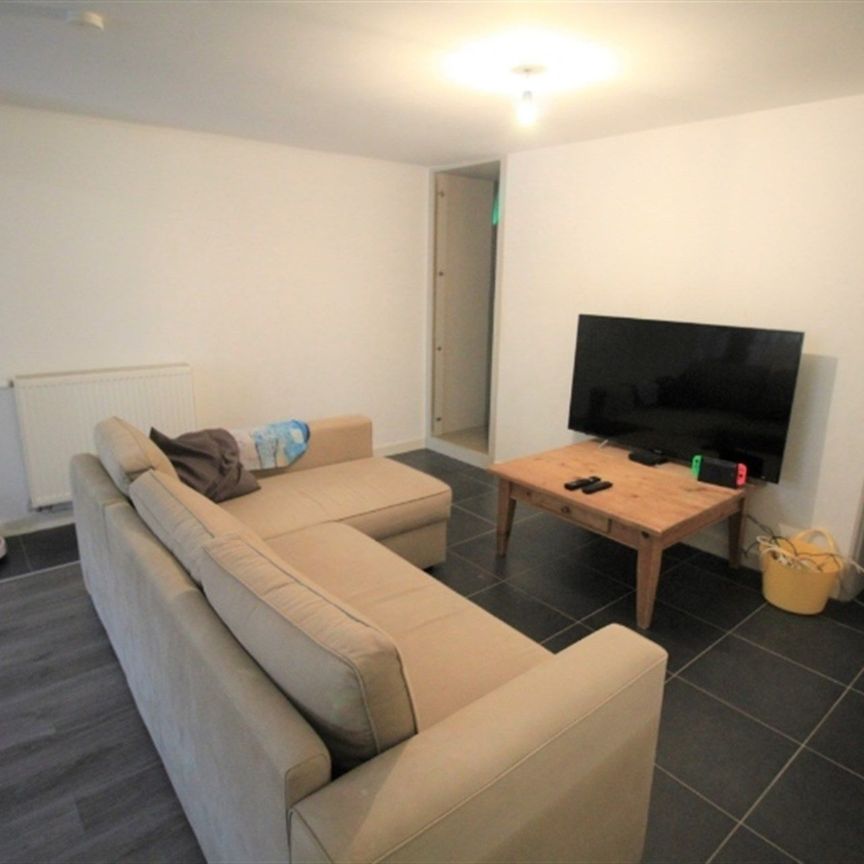 Woning met twee slaapkamers en terras - Foto 1