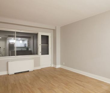 4555 Bonavista Avenue - Photo 2