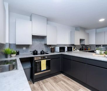 Silver Ensuite - Photo 3