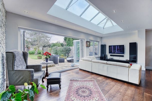Purley Avenue, London, NW2 - Photo 1