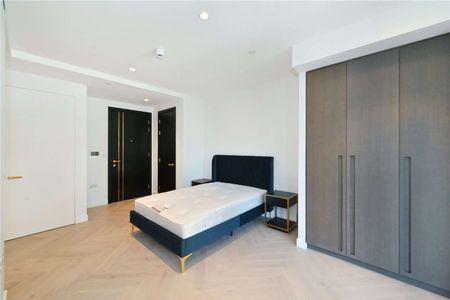 A beautifully appointed studio apartment, situated on the second floor of this brand new development, wonderfully located for London's Southbank and well placed for the Tate Modern Gallery. - Photo 2