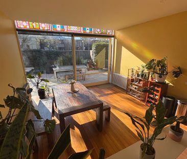 Parkville - Photo 1
