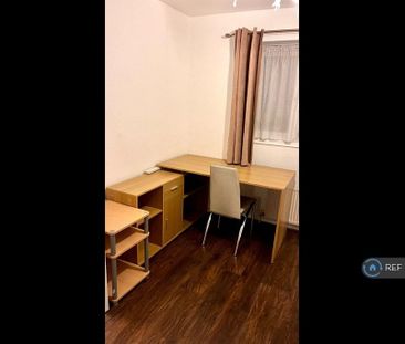 3 bedroom end of terrace house to rent - Photo 3