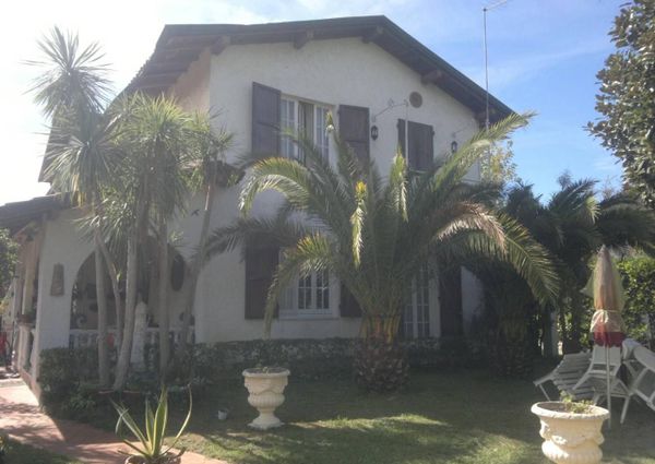 Villa a schiera via Bregoscia, 29, Marina Verde, Renella, Montignoso