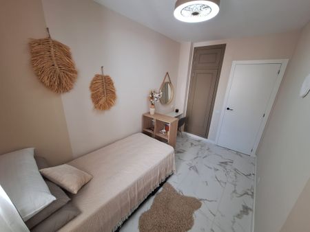 Ref. 7423 2 Bedroom Apartment in Torrevieja - Photo 4