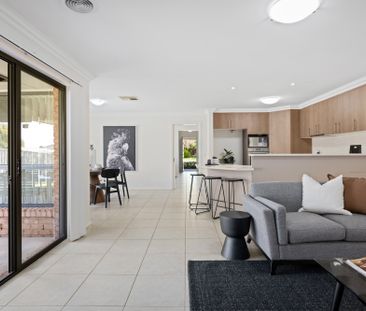 Comfortable Family Living - Photo 2