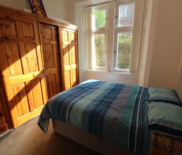 2 bedroom ground floor flat to rent - Photo 4