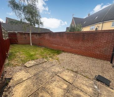 3 bedroom end of terrace house to rent - Photo 1