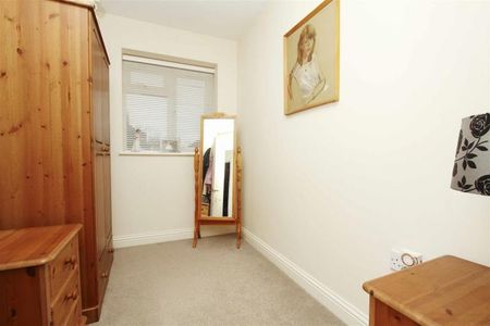 3 bedroom house - end terrace - Photo 5