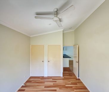 Spacious Family Home - walk to the shops - Photo 1