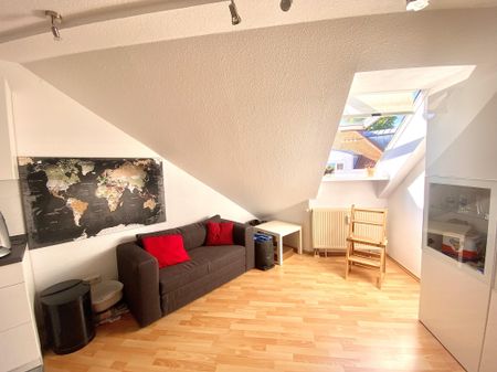 Dachgeschosswohnung mit zwei Zimmern und wunderschönem Ausblick! - Photo 5