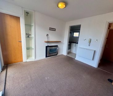 12a Lesley Heights, Greenisland, Carrickfergus, BT38 8TB - Photo 2