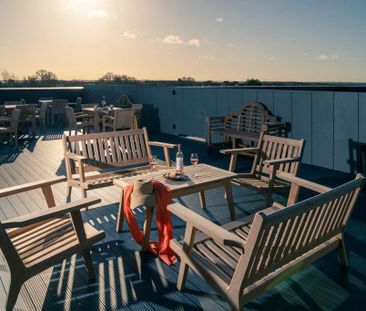 2 bedroom retirement property to rent - Photo 5