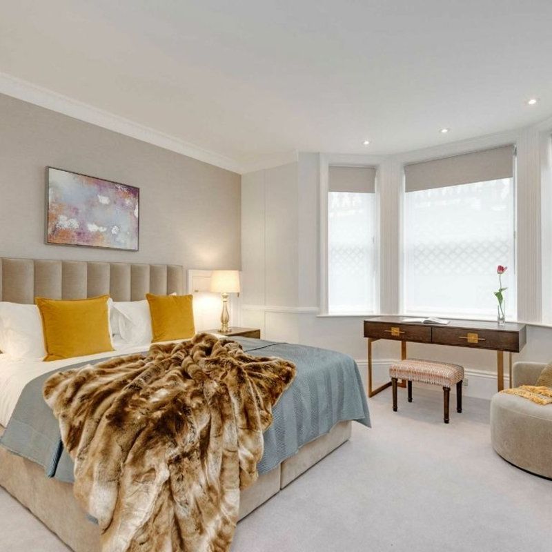 Observatory Gardens, W8, London - Photo 1