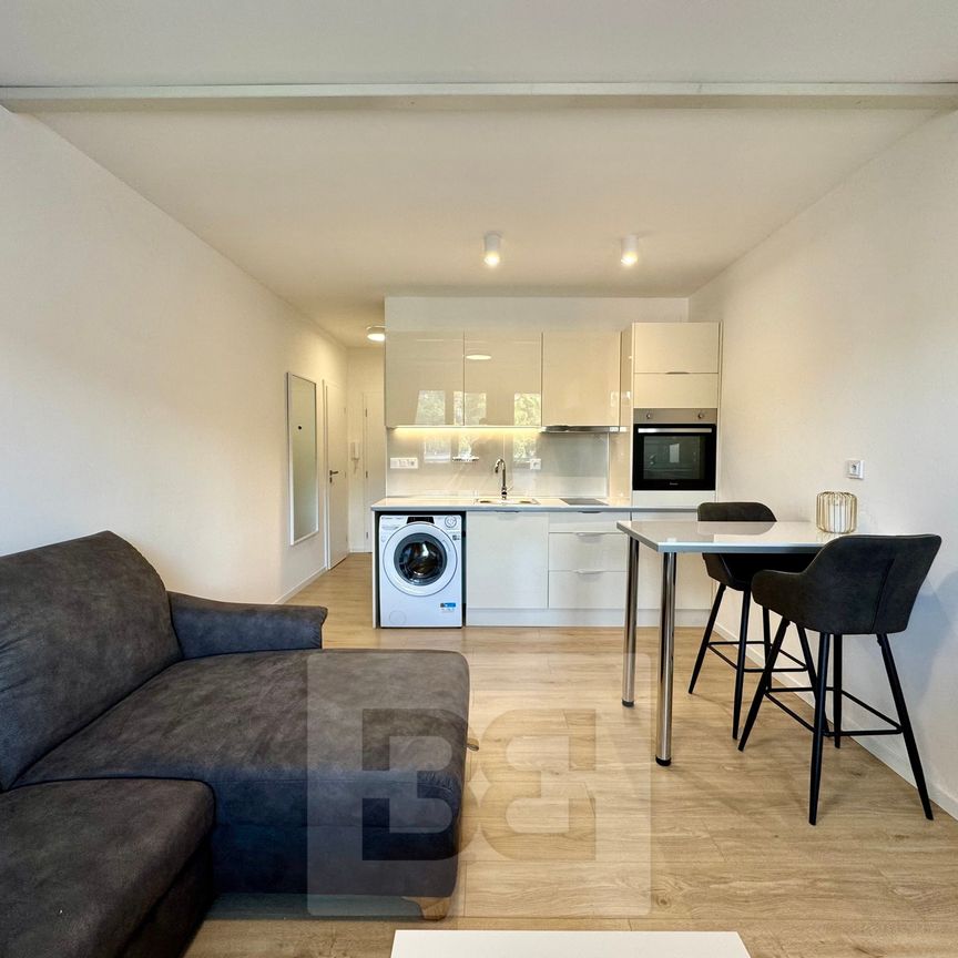 Pronájem bytu 1+kk a garsoniéry 30 m², Ševcovská, Zlín - Photo 1