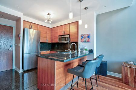 One Avondale Lofts , #UPH03 - Photo 5