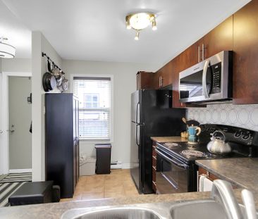 For Lease - 1250 Mcwatters Road Unit# 16, Parkway Park - Queensway ... - Photo 6